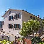 Zulijani A4 Apartman *