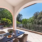 Zulijani A4 * Rabac